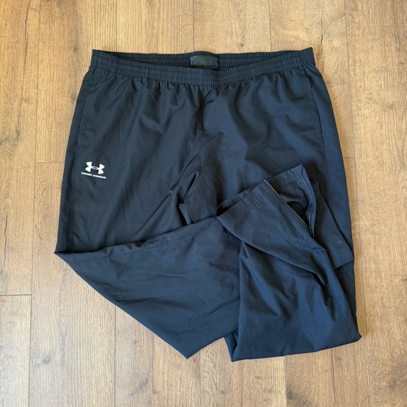 Under Armour Other - Under armour windbreaker sweatpants